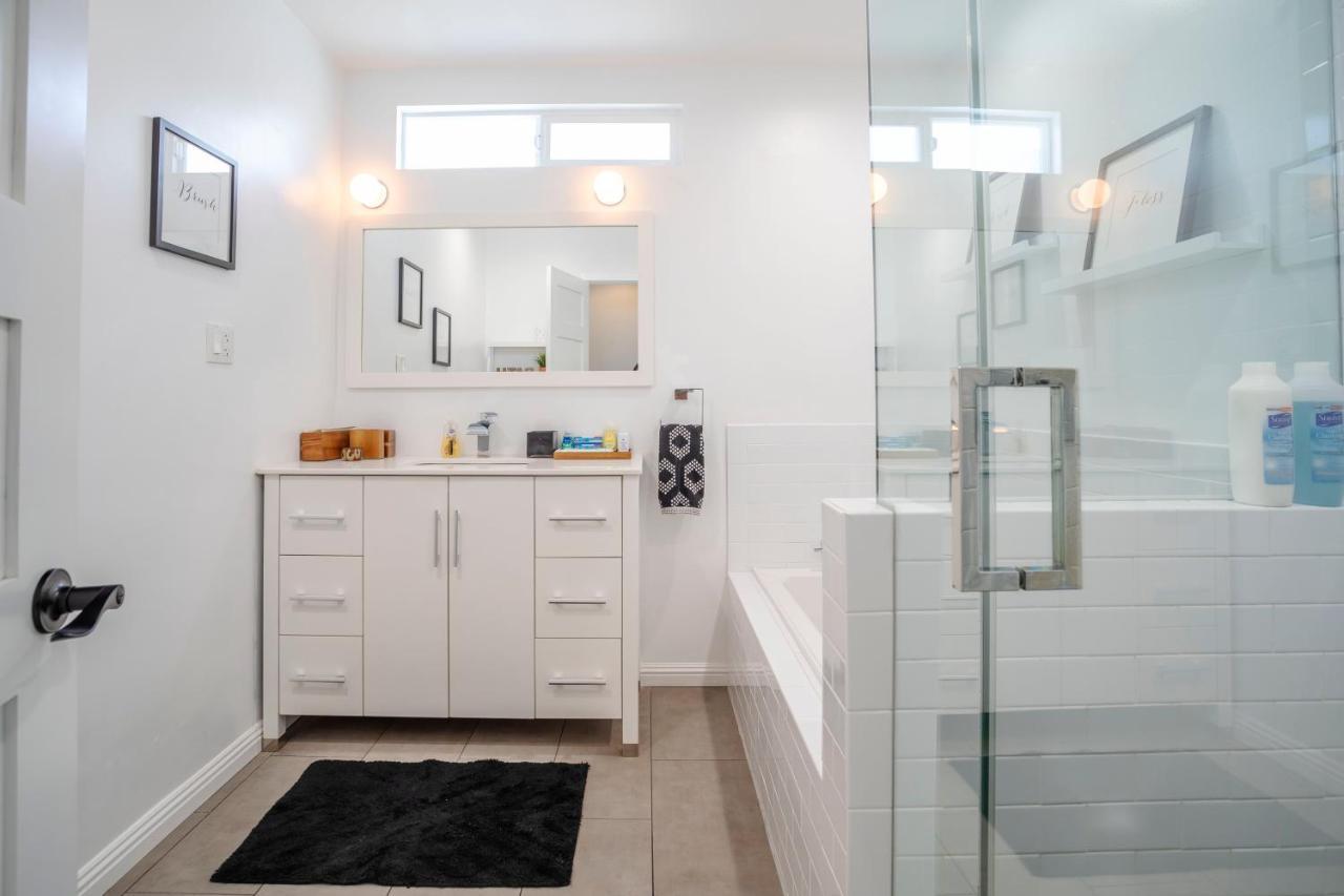 Enchanting Sherman Oaks Home With Pool Permit #Hsr Two One Zero Zero 2605 Los Angeles Exterior photo